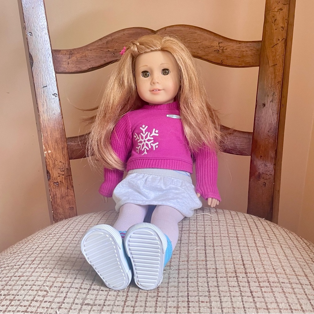 American Girl Doll: "Mia" (Doll *and* original outfit)